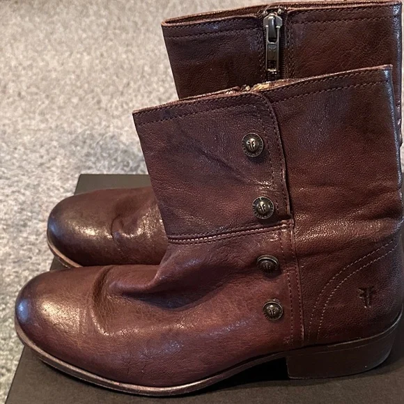 Frye Lynn Short Military Boots - Picture 3 of 6